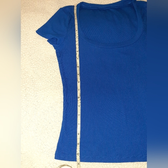 3 Women's Tops. Size Large - Picture 7 of 7